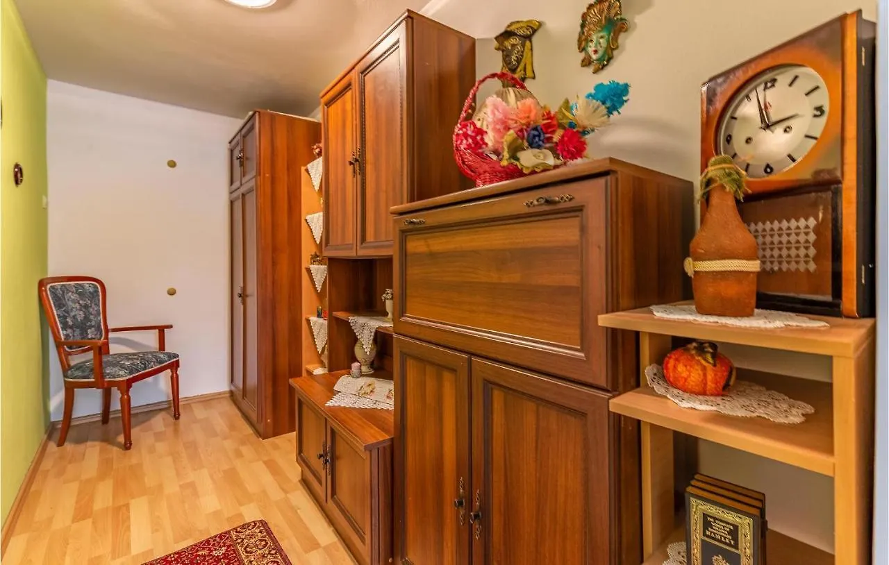 Nice Apartment In Premantura With Wifi