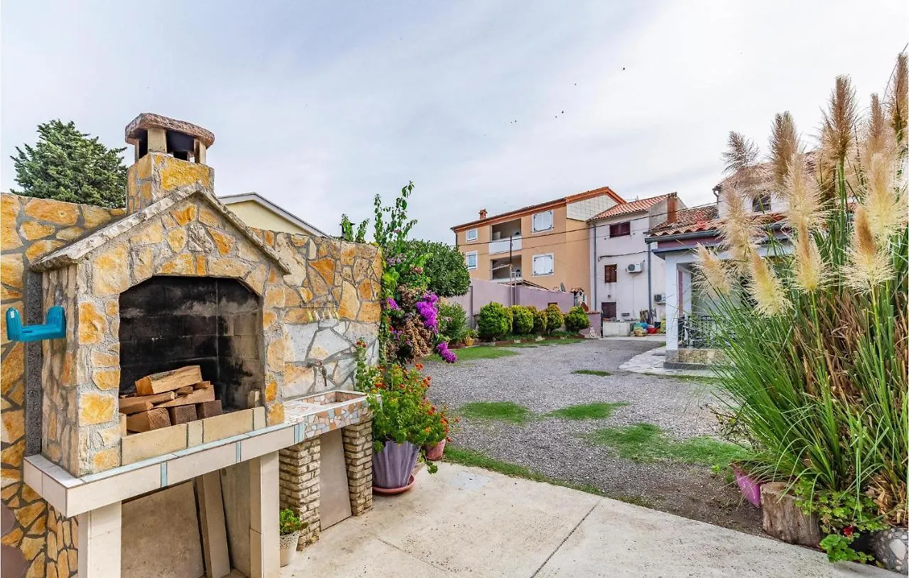 Nice Apartment In Premantura With Wifi