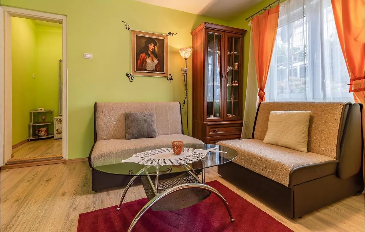 Nice Apartment In Premantura With Wifi